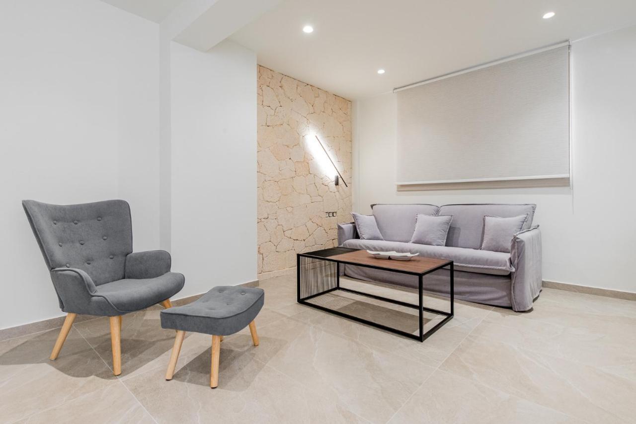 Gemela Allstarboutique In Aegina A Екстериор снимка